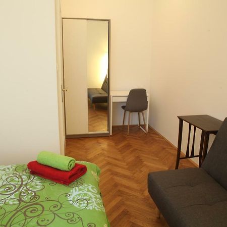 Writer'S Place Hotel Любляна Екстериор снимка