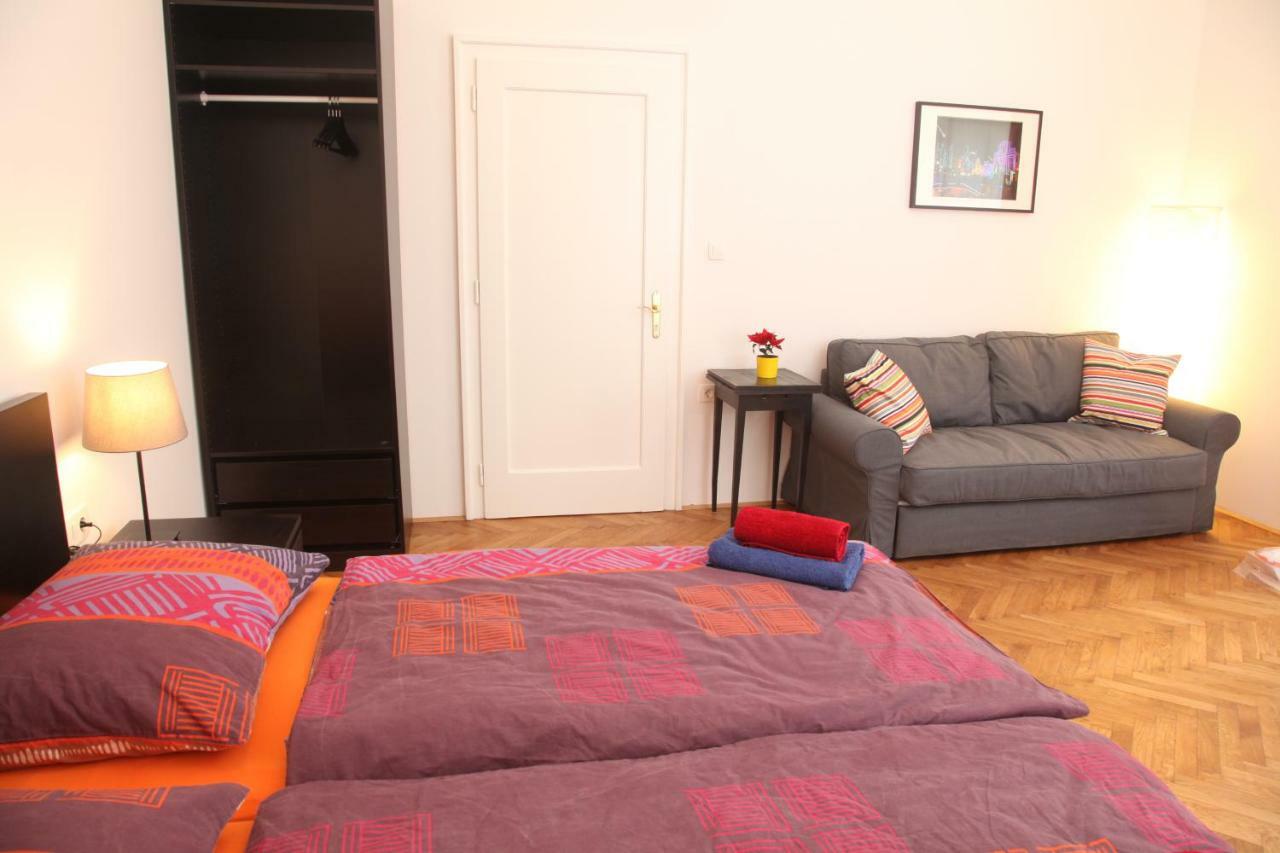 Writer'S Place Hotel Любляна Екстериор снимка