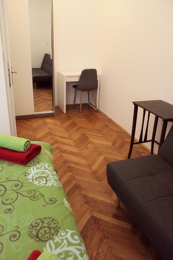Writer'S Place Hotel Любляна Екстериор снимка